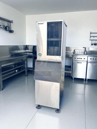 Hoshizaki KM-500MAH modular crescent cube ice maker, 115V, in excellent condition, fully tested and operational, stainless steel exterior.