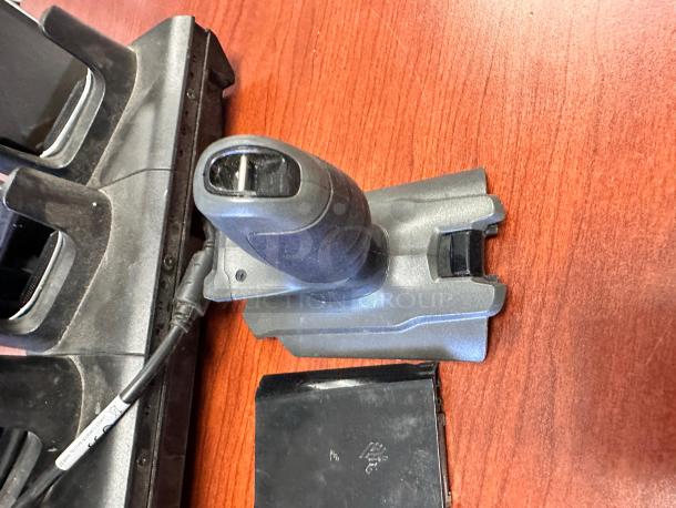 Zebra 5-Slot Ethernet ShareCradle, Model CRD-TC51-5SCHG-01, for TC51/TC56 series, pristine condition, fully tested.