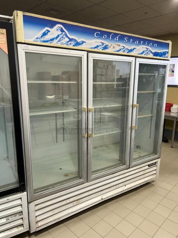 Blue Air BKGM72-HC 82" white 3-section glass door freezer merchandiser. Excellent condition, tested and working.