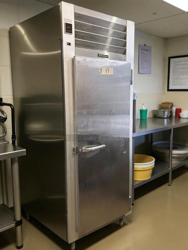 Traulsen G10010 30" reach-in refrigerator, stainless steel, right hinged solid door, tested, working, great condition.