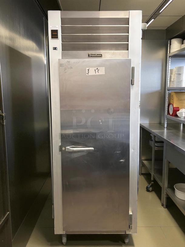 Traulsen G10010 30" G Series solid door reach-in refrigerator, right hinged, tested and working, minor surface wear.