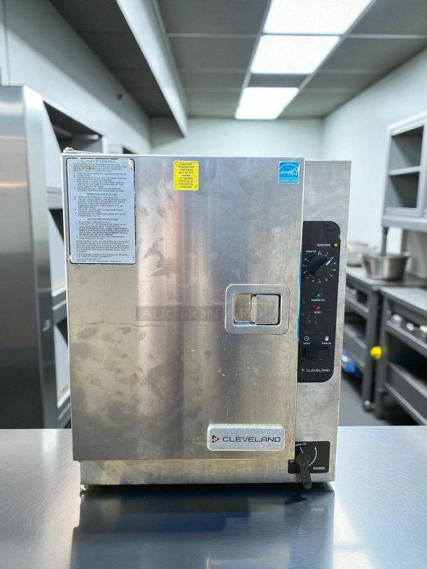 Cleveland 22CET6.1 SteamChef™ countertop steamer, holds 6 pans, stainless steel, tested and working, 208v/1ph, Energy Star rated.