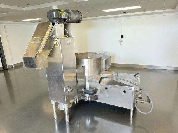 Hobart WPS1260+BUILDUP WastePro pulper, 1260 lb/day capacity, motorized drain valve, stainless steel. Tested, working condition.