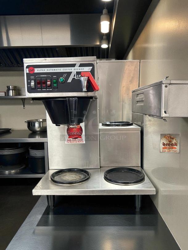 Curtis Decanter Brewer Model G3, automatic with 3 lower right warmers. Tested, working, high-quality stainless steel design.