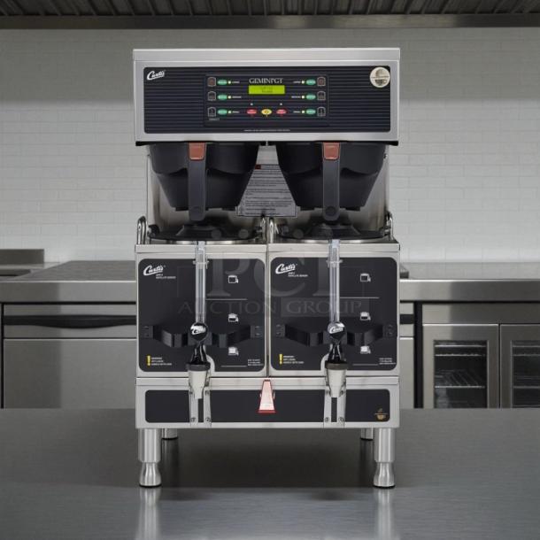 Curtis GEMTS10A1000 G3 Gemini Twin 1.5 Gallon Coffee Brewer, great condition, tested and working, dual compartment, silver/black.