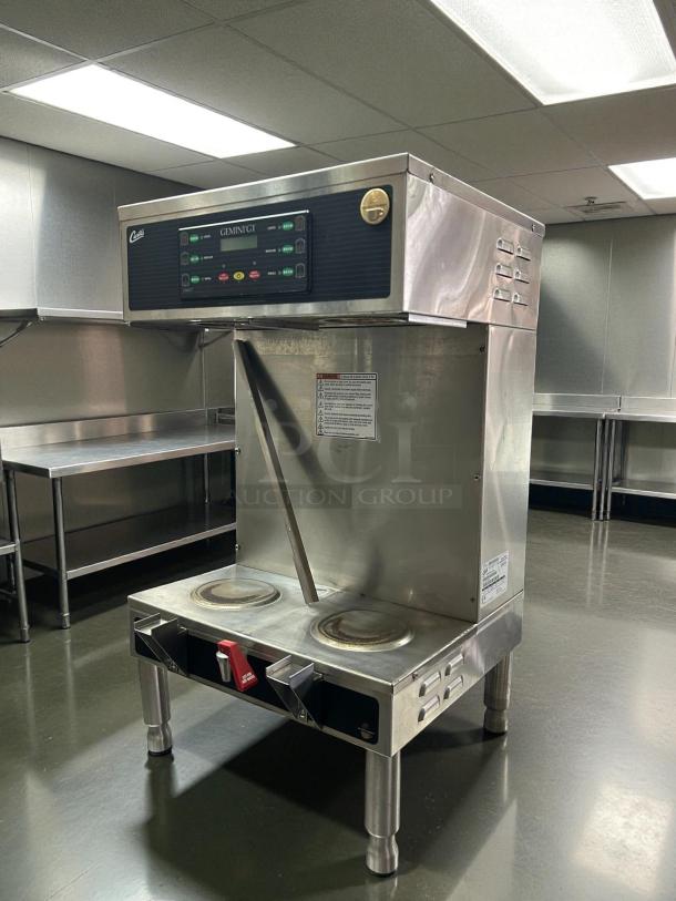 Curtis GEMTS10A1000 G3 Gemini Twin 1.5 Gallon Coffee Brewer in great condition. Tested, working, stainless steel build.