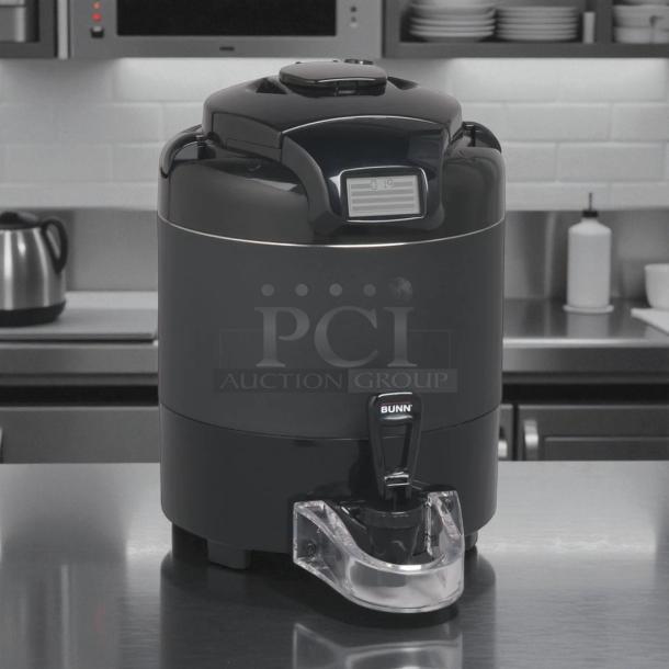 BUNN 1Gal ThermoFresh digital sight gauge portable server, model 42700.0051, without base, tested and working condition.