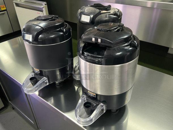 BUNN ThermoFresh Digital Sight Gauge Server, 1Gal capacity, model 42700.0051, black and silver, tested and working.