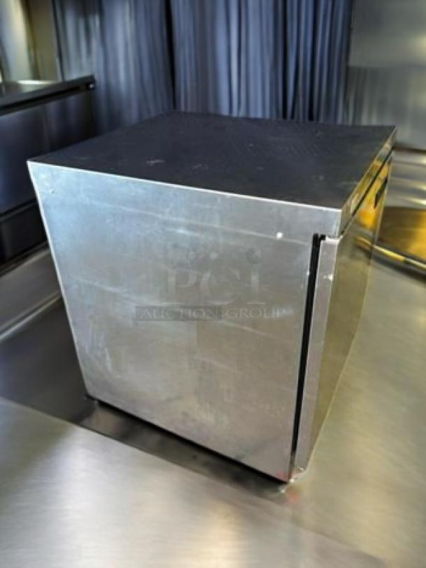 Delfield UC4427N-DHL undercounter refrigerator, 27" stainless steel, in outstanding condition, 115V, fully tested and working.