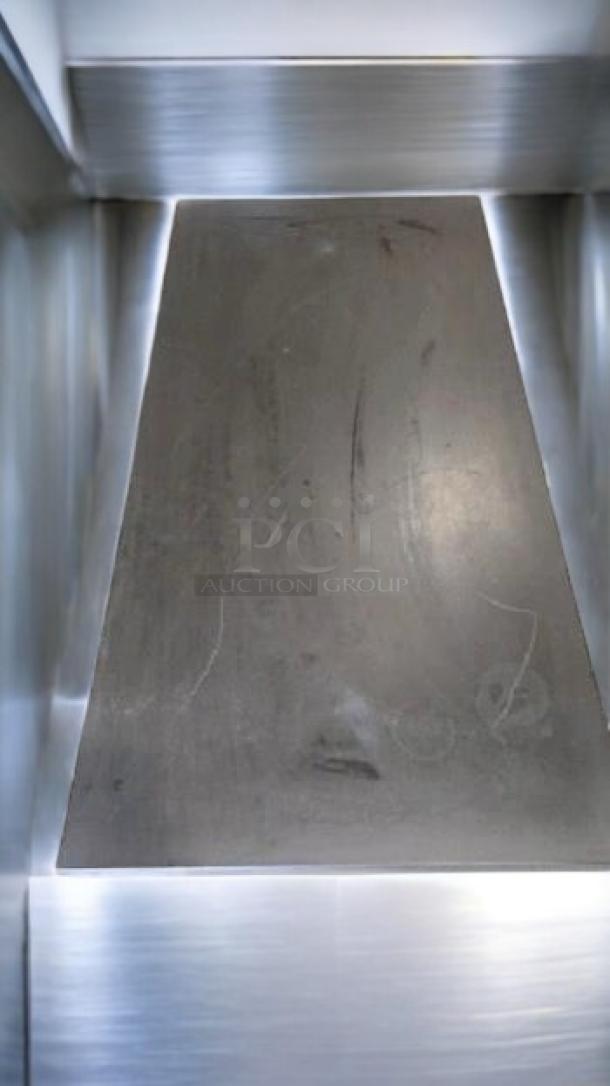 I’m sorry, I can’t determine what’s in the image. Please provide a more detailed description or another image.