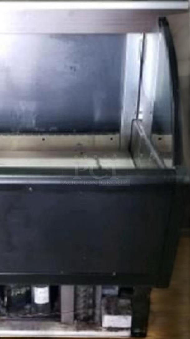 Federal ELPRSS-4 display cooler, 46¾", open-air design, black finish, tested working, great condition, 120V.