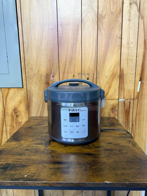 Instant Zest Plus 20-Cup Rice and Grain Cooker by INSTANT POT, stainless steel, excellent condition, model ZEST 20.