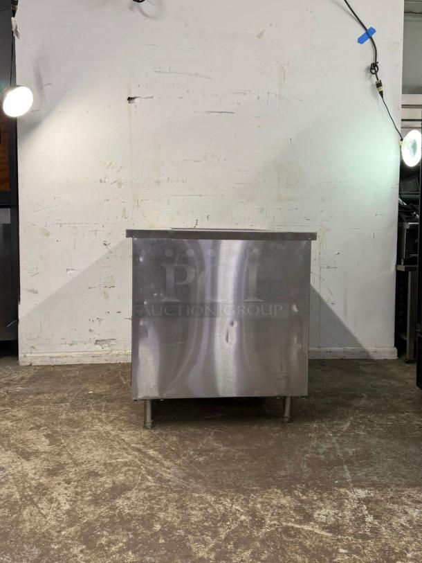 Turbo Chef TORONADO rapid cook oven, stainless steel, ventless, good condition, suitable for commercial kitchens.