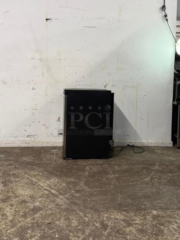 Kegco 20" Wide Stainless Steel Kegerator Cabinet, Model MDK199SS-01, black exterior, good condition.