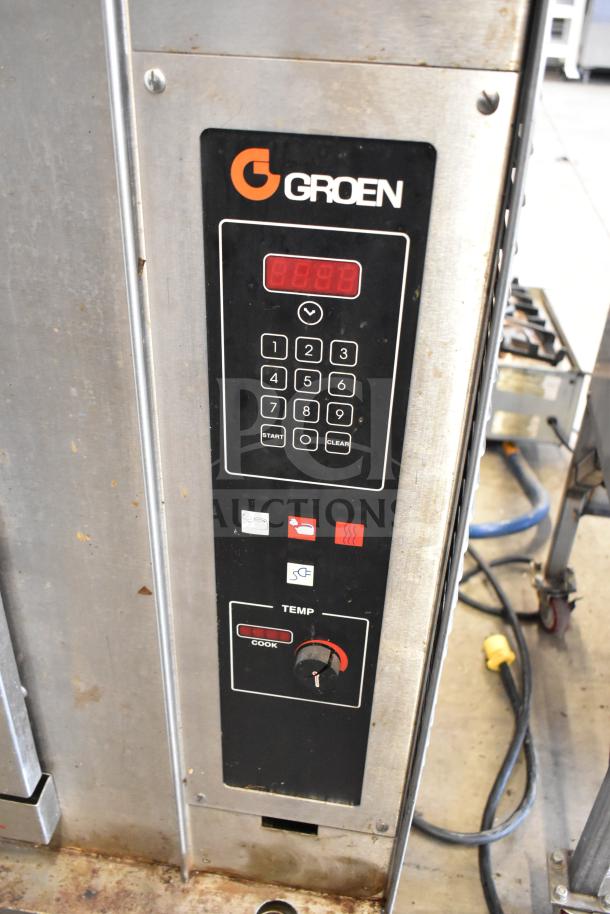 Groen CC20-G stainless steel convection oven, natural gas, 90,000 BTU. Features control panel with digital display.