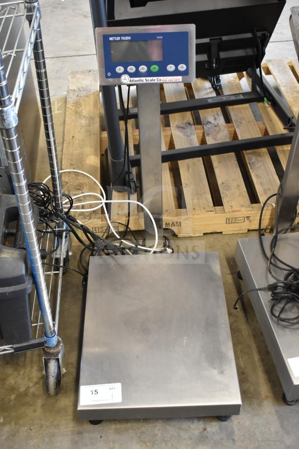 Mettler Toledo ICS4x9-1 Combi Bench Scale, digital display, industrial use, 100-240V, 1-phase, used condition.