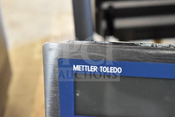 Mettler Toledo ICS4x9-1 Combi Bench Scale, digital display, 100-240 volts, 1 phase, sturdy build, blue label.