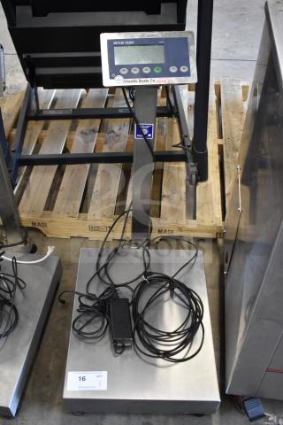 Mettler Toledo ICS4x9-1 Combi Bench Scale, 100-240V, with display; wires visible; used condition; industrial pallet setting.