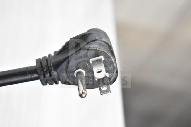 Turbo Air PST-28-12-D2-N sandwich prep table power plug, 115V, 1 phase, close-up view.