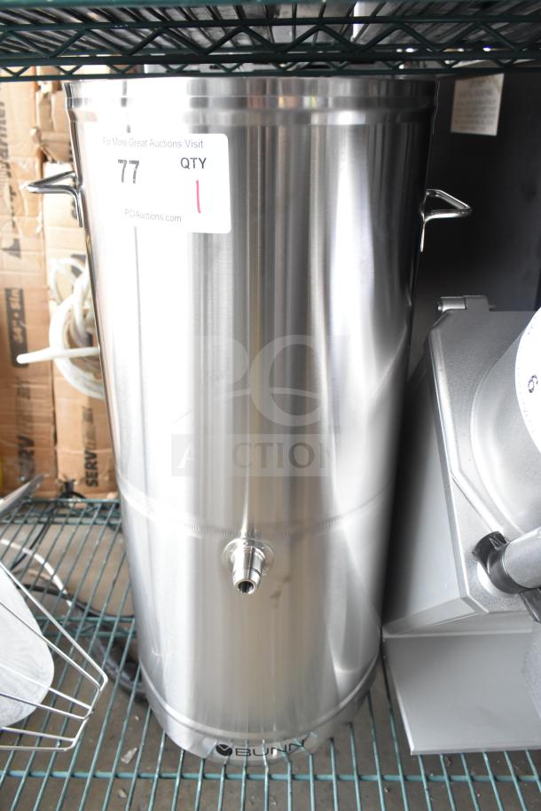 Brand new Bunn 34100.0001 TDO-5 5-gallon iced tea dispenser, solid plastic lid, stainless steel, scratch and dent condition.