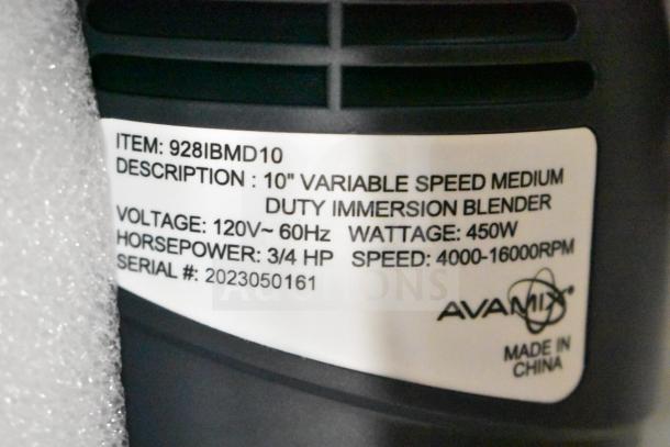 Brand new Avantco 928IBMD10 10" medium-duty immersion blender with variable speed, 3/4 hp, 120V, scratch and dent.