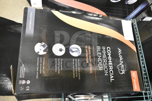 BRAND NEW SCRATCH AND DENT Avantco 928IBHDW10 Heavy-Duty Immersion Blender, 1 1/4 hp, 10" whisk, 120V, box shows wear.