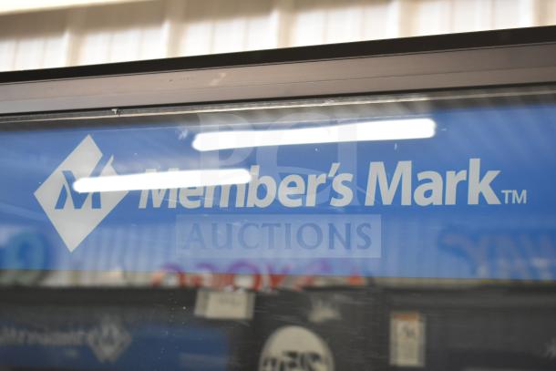 Crane 5800-4 vending machine, 115V, 1 phase, features bill acceptor; commercial use with "Member’s Mark" branding.