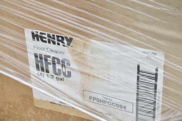Henry HFCC Floor Cleaner case, containing 4 half-gallon bottles, item no. FPOHFCC084, new with scratches.