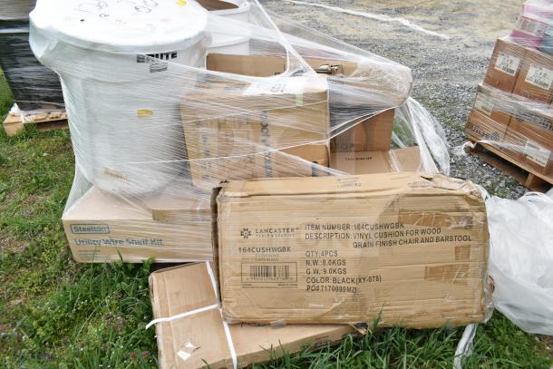 16 new scratch and dent items, including trash cans and seat cushions. Visible labels: Steelton shelf kit, Lancaster vinyl cushion.