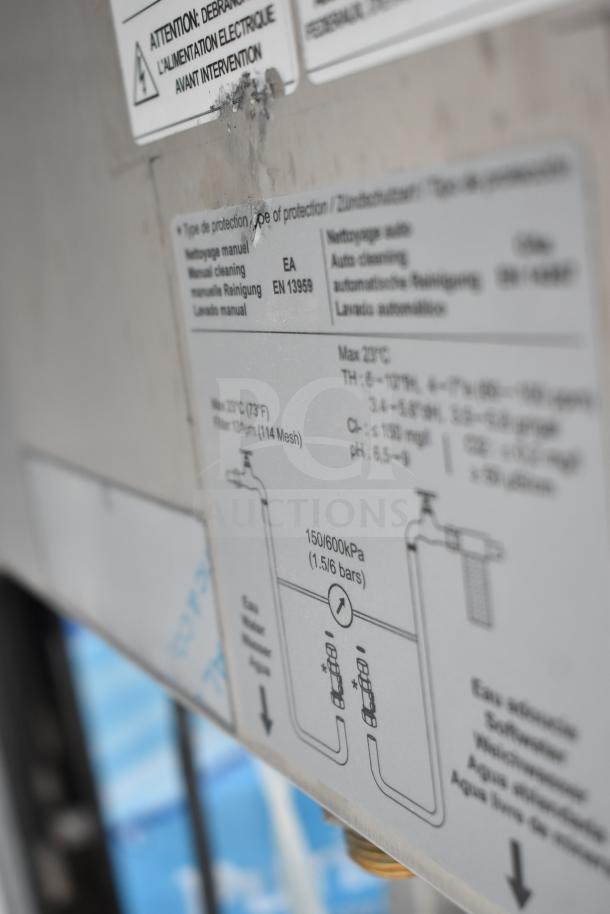 2022 Vulcan V1PJ102G-81 commercial gas combi oven label, model details, and safety instructions shown.