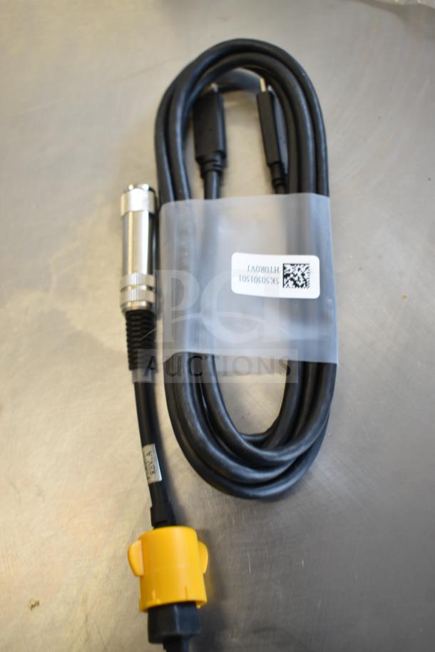 Nine assorted cables, including models 5KL1E03501HY1EUNE and 5K47T08501AC0EFD3, in good condition.