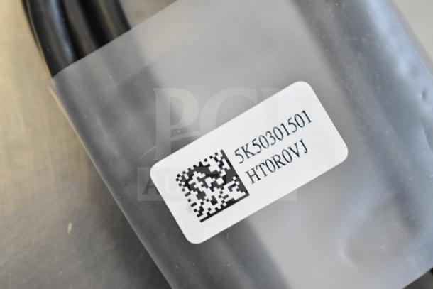 Various cables, including models 5KL1E03501HY1EUNE and 5K47T08501AC0EFD3, tags show model 5K50301501, like new.