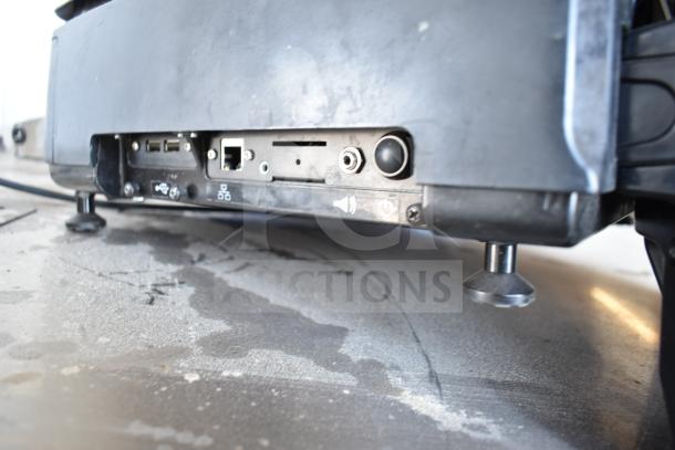 2017 Hobart HTi-LH26 commercial scale, tested and working. Features include dual voltage, ports, and connectivity options.