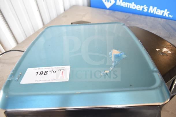 Hobart HTi-LH26 commercial food portioning scale, countertop model. Tested, working, visible wear on surface. 120/208-240V, 1 phase.