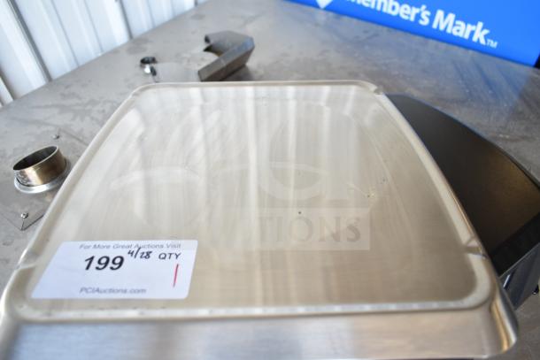 2025 Hobart HTi-7LH4W countertop scale in stainless steel, 120/208-240V, tested and working, auction tag visible.