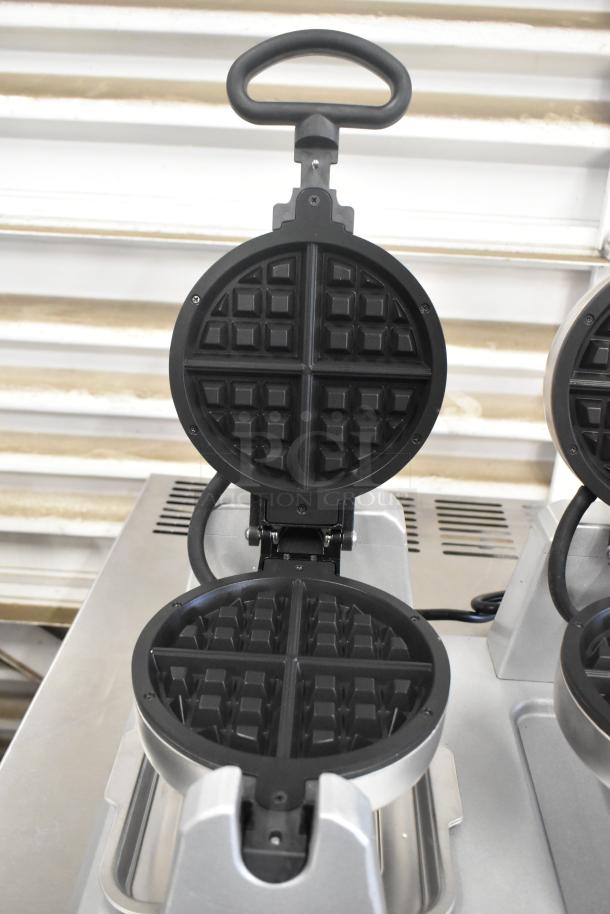 Brand new Waring WW250X2 double Belgian waffle maker, metal, non-stick, 120 volts. Scratch and dent condition.