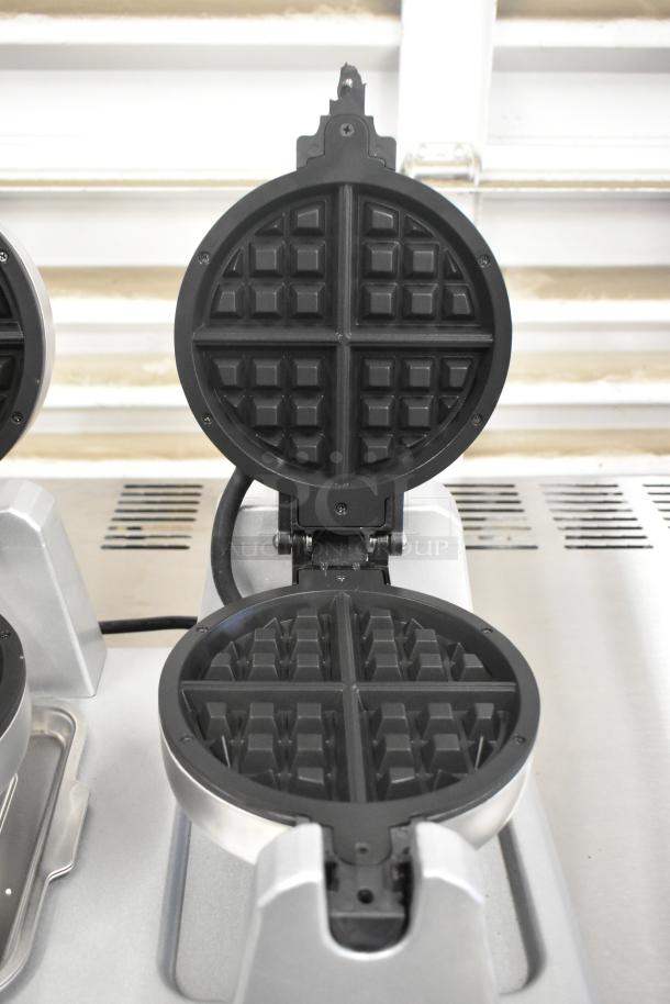 Brand new Waring WW250X2 Double Belgian Waffle Maker, non-stick, metal, 120 volts, 1 phase. Scratch and dent condition.