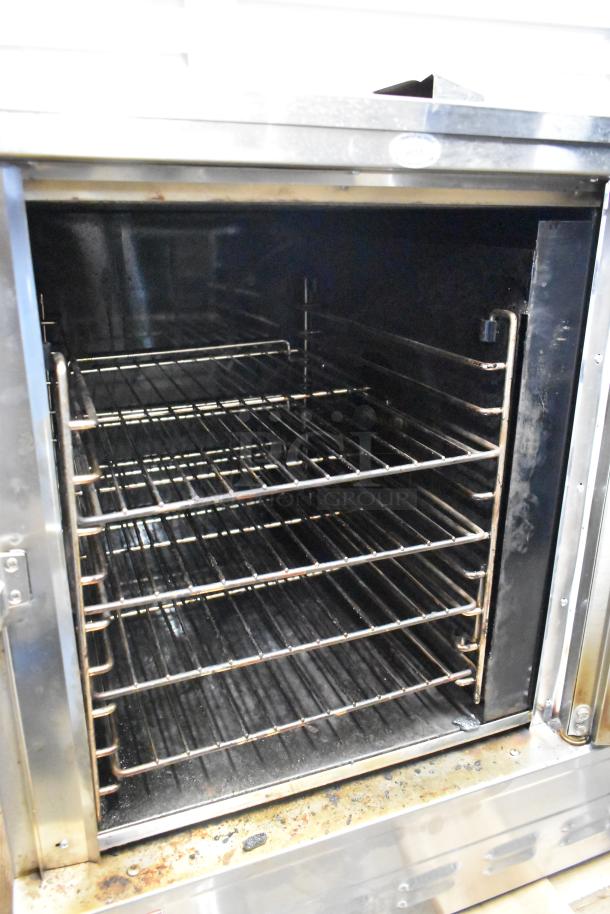 2024 Blodgett DFG-50 stainless steel convection oven, scratch and dent, natural gas, solid door, metal racks, thermostatic controls.