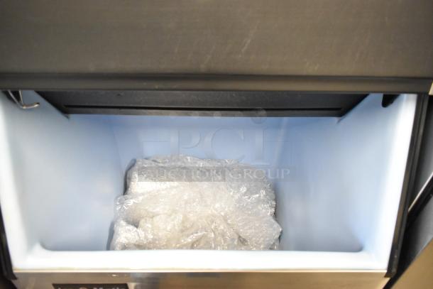 Scotsman CME806AS-32F ice head on Ice-O-Matic B55HSB bin, stainless steel, commercial use, 208/230V, 1 phase.