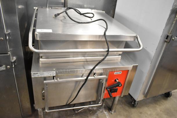 Vulcan Stainless Steel Commercial Braising Pan, floor style, natural gas powered, 90,000 BTU, excellent condition.