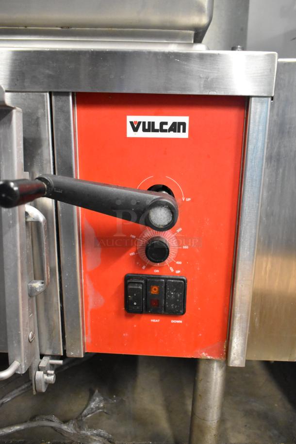 Vulcan stainless steel braising pan, natural gas, 90,000 BTU, red control panel with temperature dial, excellent condition.