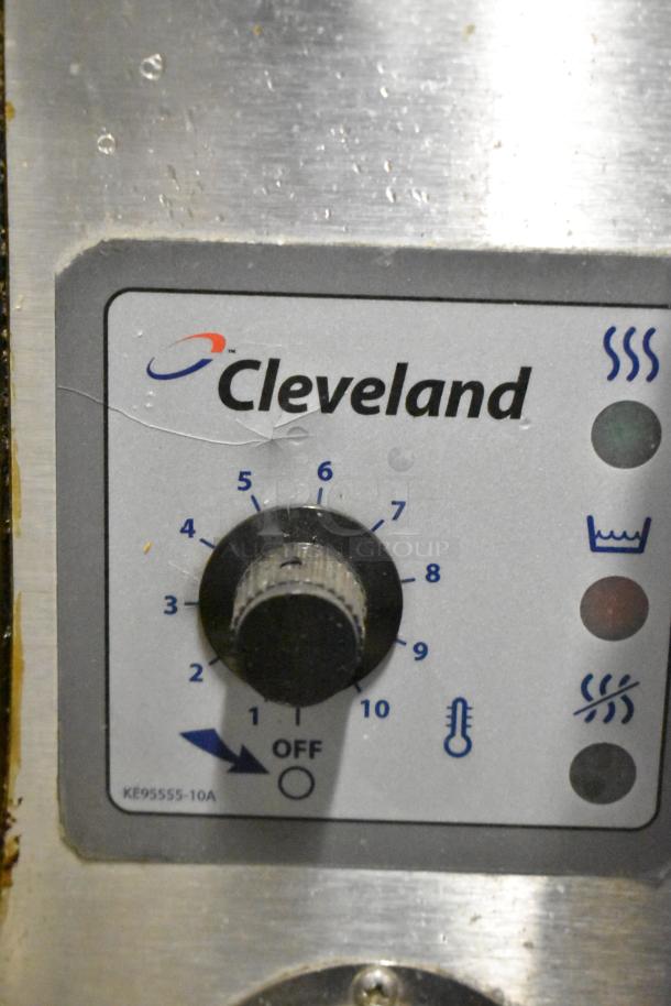 Cleveland KGL-40-T control panel with settings dial. Stainless steel, commercial 40-gallon steam kettle. Model KE95555-10A.