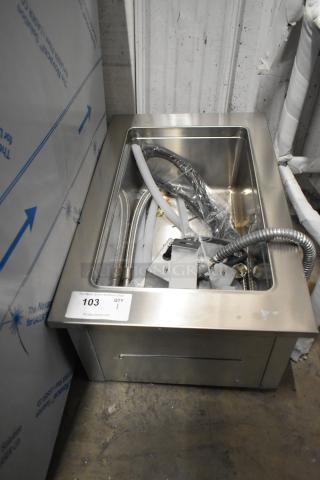 BRAND NEW ServIt 423SDW1H stainless steel insulated drop-in hot food well, 208/240V, 1 phase, scratch and dent condition.