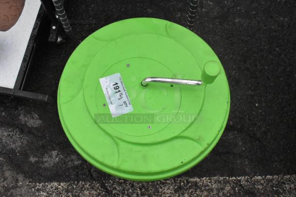 Green Poly Lettuce Salad Spinner with manual crank, durable plastic, slight wear, auction tag "191976".