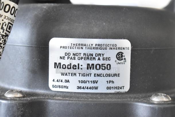BRAND NEW SCRATCH AND DENT! MO50 Metal Commercial Glass Washer, Model MO50, 100/115V, 1 Phase, thermally protected label visible.