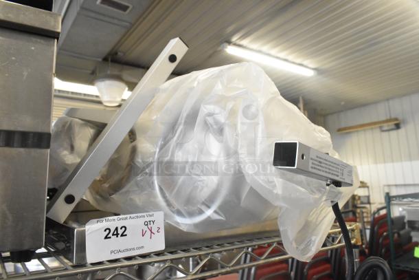 2 brand new scratch and dent Avantco 177W63 heat lamp with 3 bulbs, T-Legs; includes funnel cake fryer piece, still wrapped.