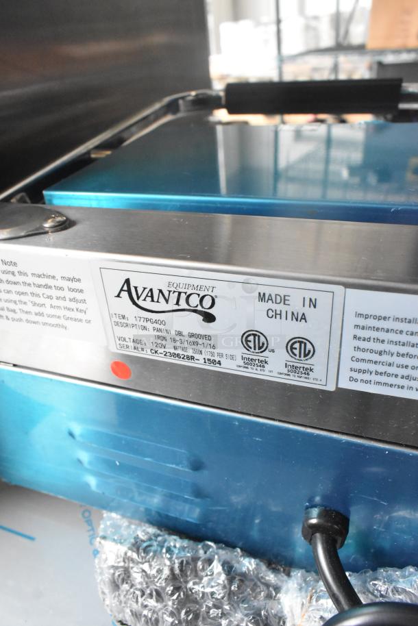 Avantco 177PG400 Stainless Steel Dual Panini Grill, grooved plates, 19 5/8"x9 1/8" surface, 120V, scratch and dent.