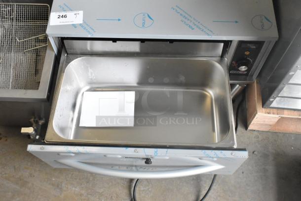 2025 ServIt 423WDSFS1 stainless steel drawer warmer. Brand new, scratch and dent, single drawer, 120V, 1-phase, visible label.