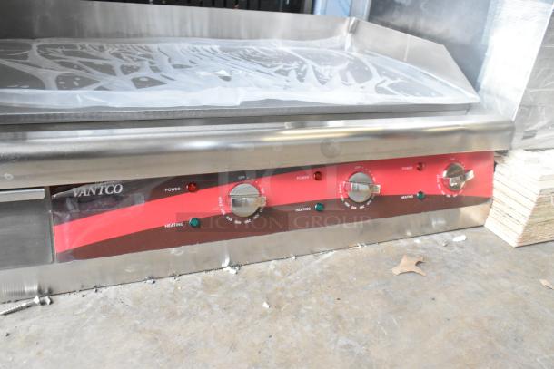 Brand new Avantco 177EG30N 30" electric griddle, stainless steel, scratch and dent, with control panel, 208/240V, 1 phase.