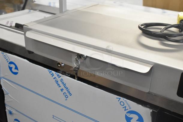 Brand new 2024 Pavoni Lampada stainless steel sugar heating lamp, 230V. Features minor scratches and dents.